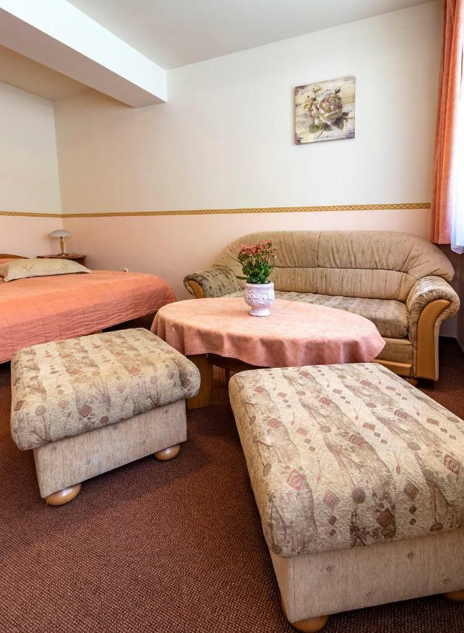 Hotel Família 3*